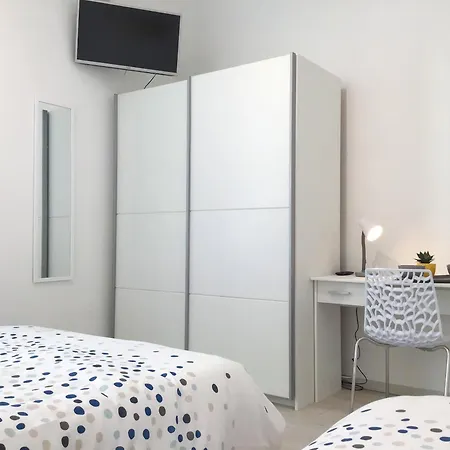 Lumea 80m2 Climatise Parking Proche Sanctuaire * لورد